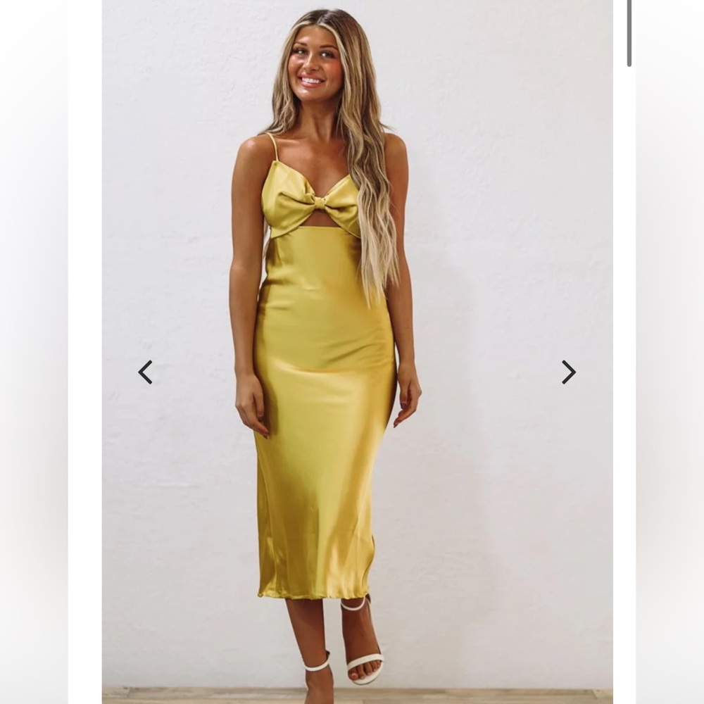 Hazel and Olive Catching Feelings Satin Midi Bow Dress Chartreuse Size Small